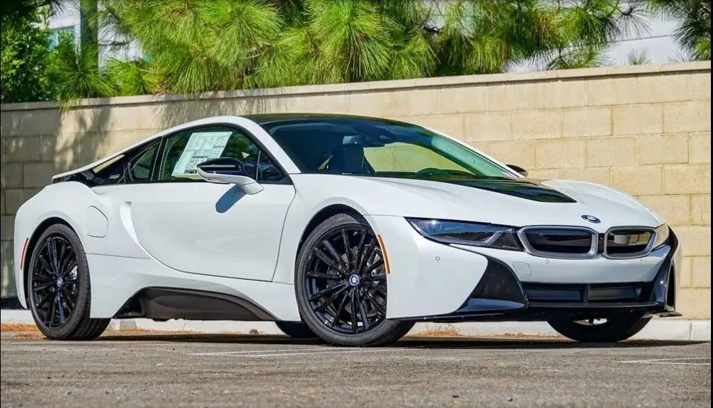 BMW I8